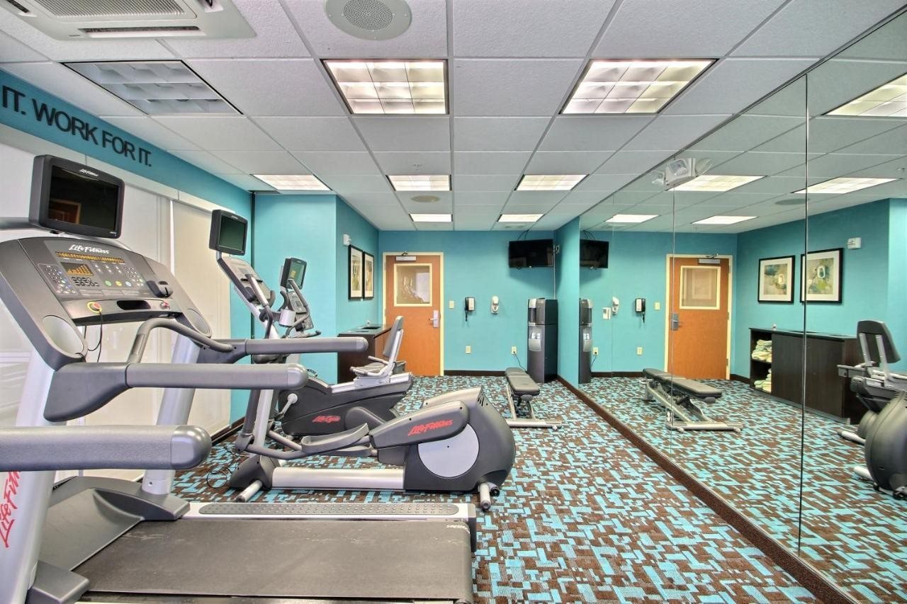 Fairfield Inn & Suites by Marriott Milwaukee Airport - photo 10