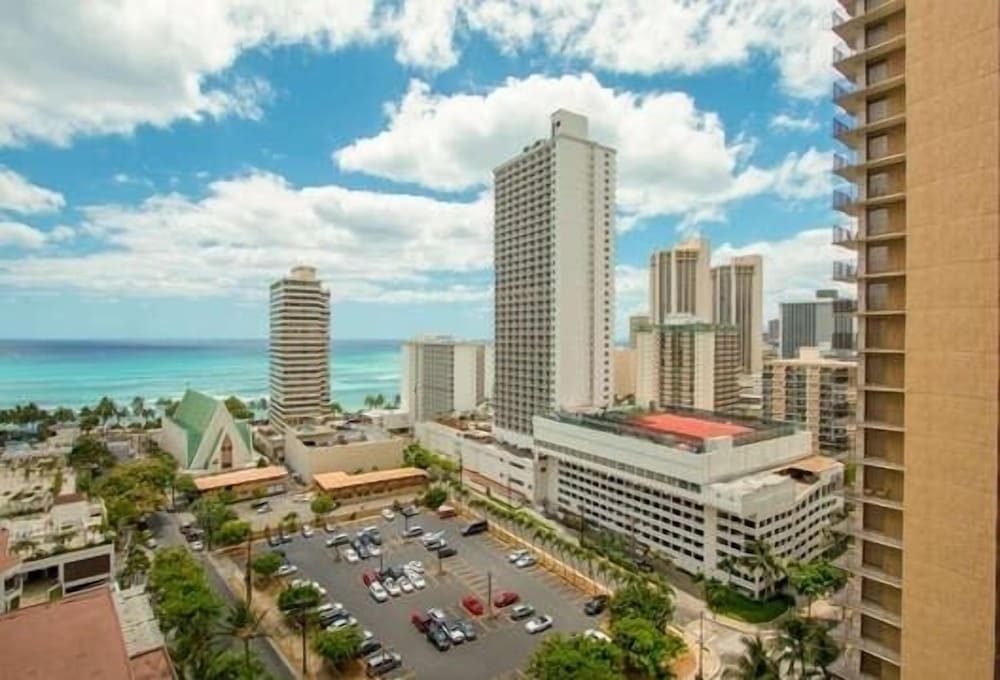 Waikiki Banyan High Level Condo with Private Lanai by Koko Resort Vacation Rentals - photo 127