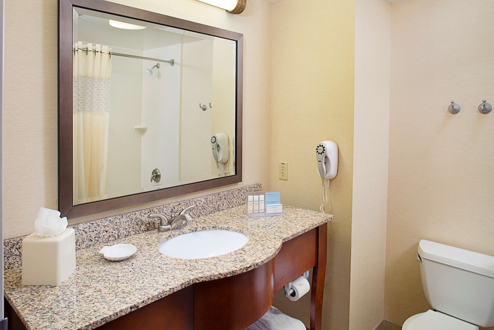 Hampton Inn & Suites Lancaster - photo 14
