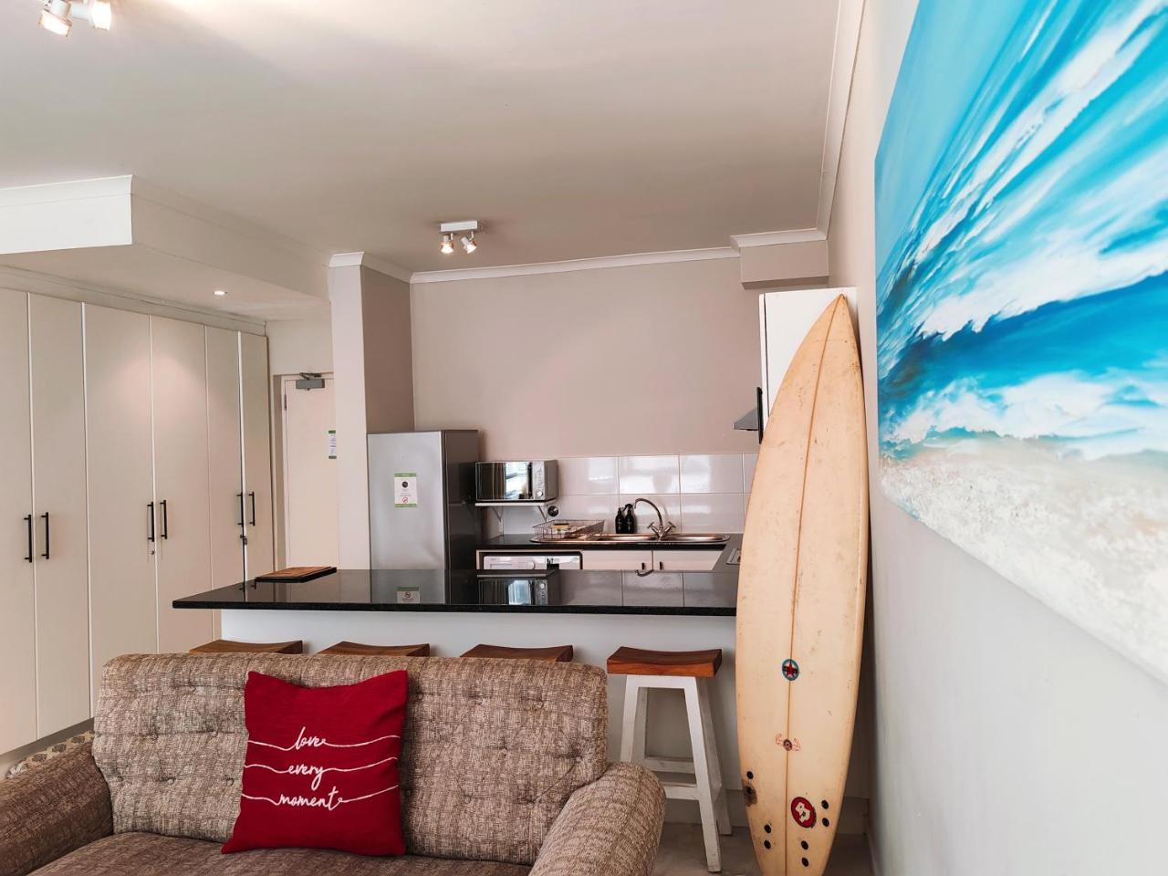 Oceans Place Empire Apartment