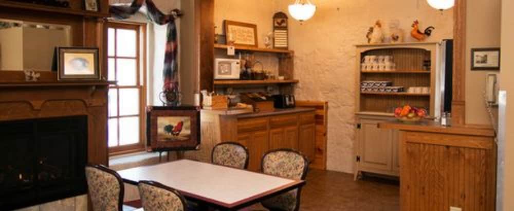 Stone Mill Hotel & Suites - photo 110