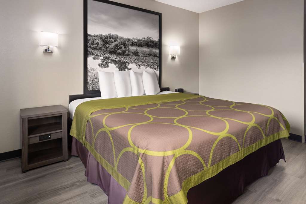 Super 8 by Wyndham Burnham Lewistown - photo 9