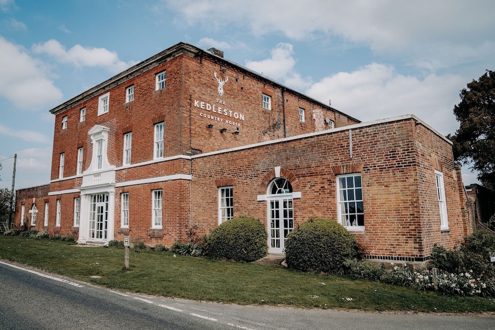 The Kedleston Country House — 4-Star Luxury Hotel in Derby, United Kingdom