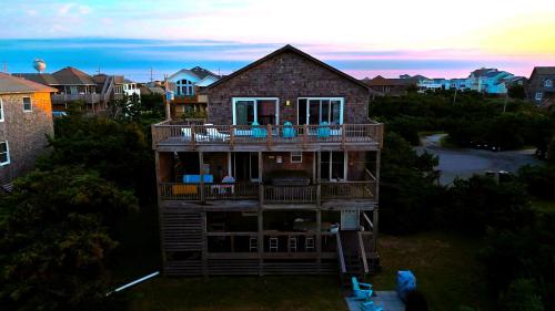 Amazing Ocean View Newly Renovated Modern Oasis in Avon, United States