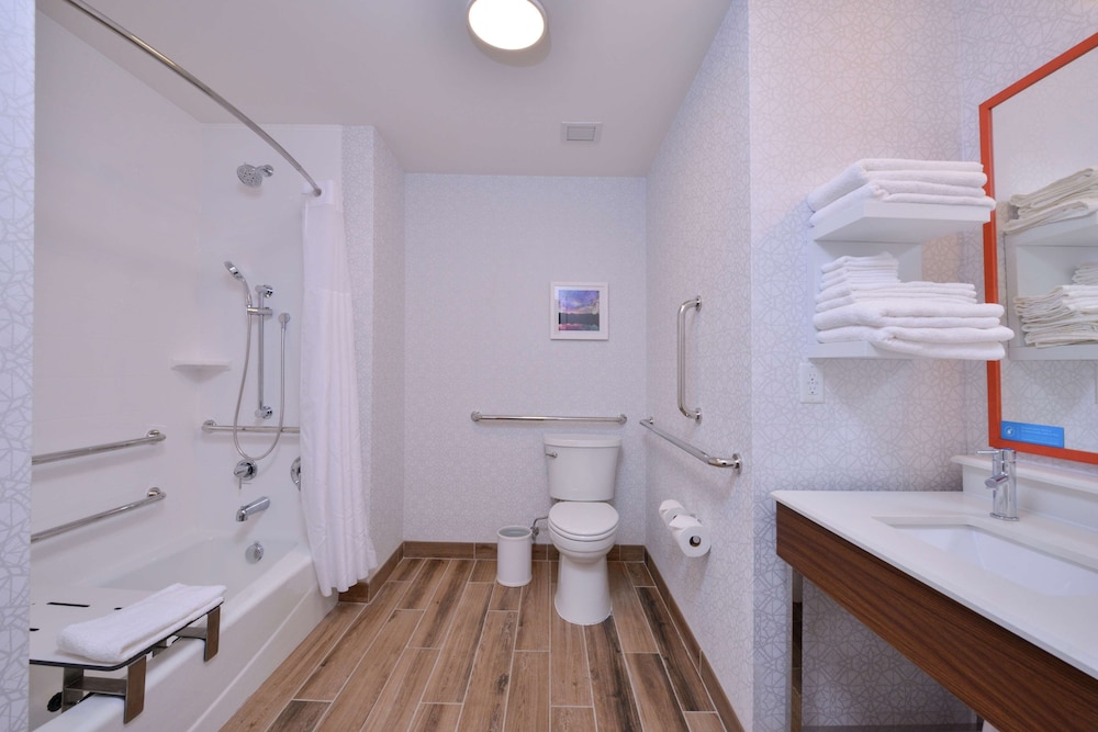 Hampton Inn Lakeville Minneapolis - photo 27