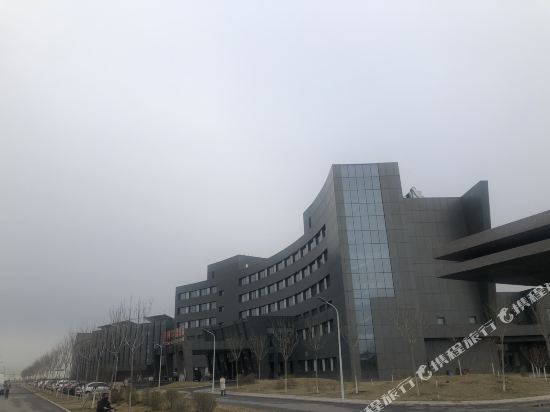 jinxiu Huading Hotel — 4-Star Luxury Hotel in Tianjin, People's Republic of China