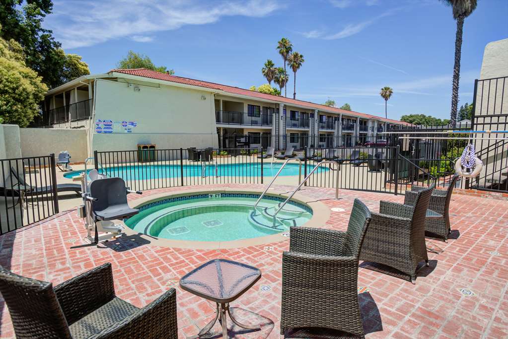 Best Western Sandman Hotel - photo 22