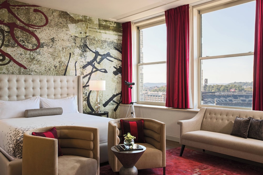 Renaissance Pittsburgh Hotel - photo 10