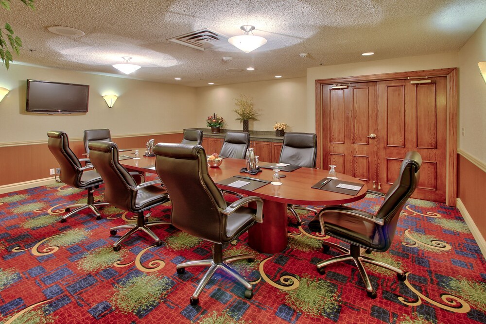 Hotel Elegante Conference & Event Center Colorado Springs - photo 43