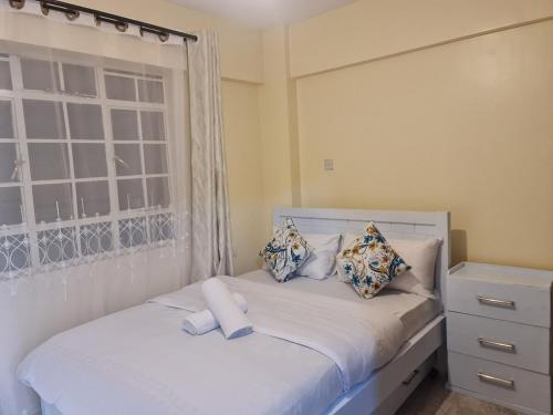 1 2BR Museum hill Apartment with Gym fitness