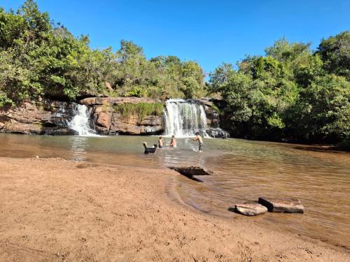 Chácara com piscina condominio cachoeira — hotel in Sao Sebastiao Do Paraiso
