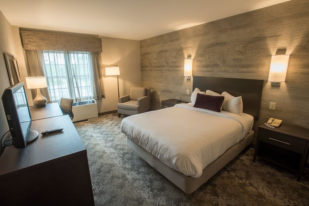 Normandy Farm Hotel and Conference Center - photo 9