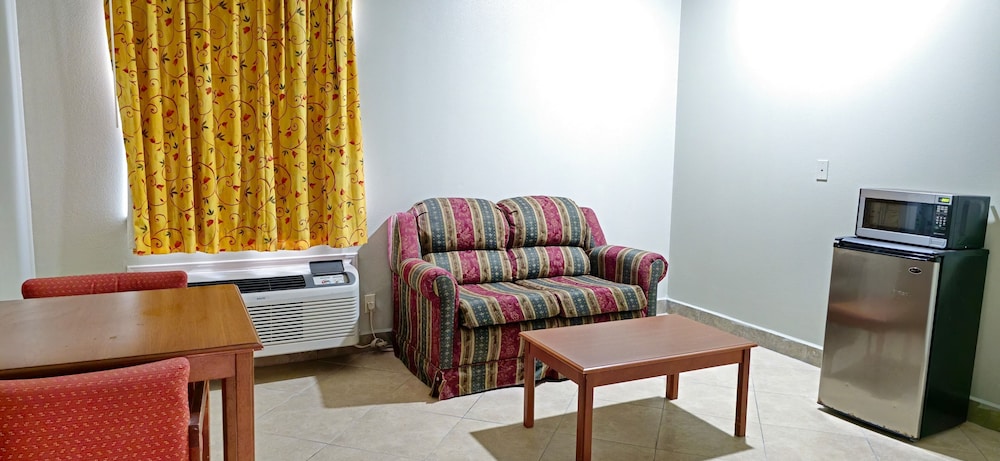 Texas Inn and Suites RGV - photo 27