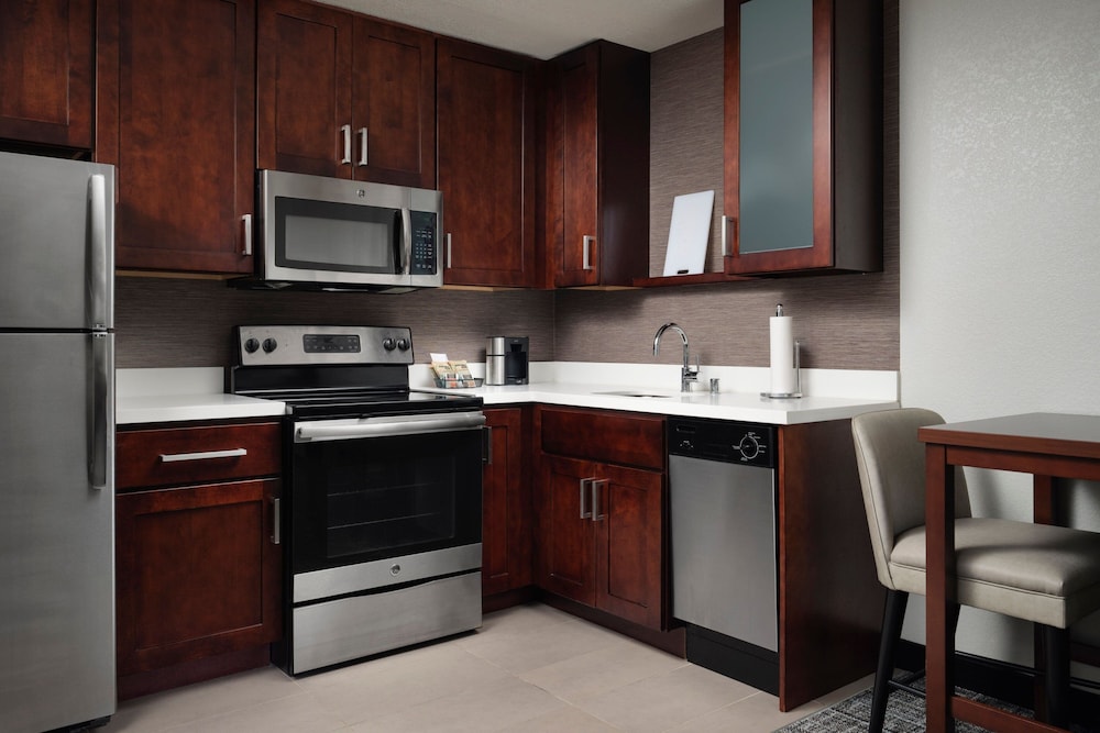 Residence Inn by Marriott Green Bay Downtown - photo 10