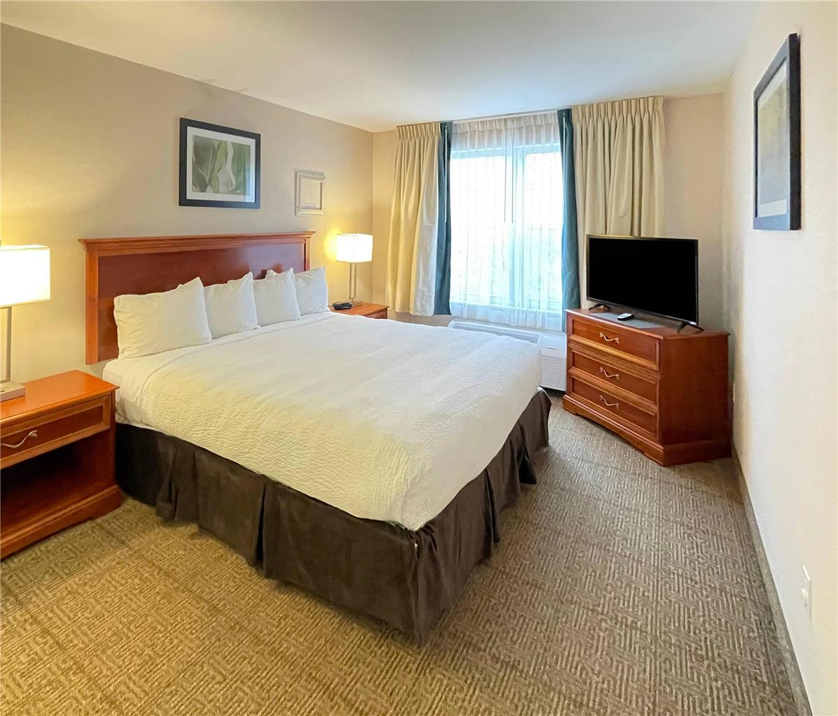Smart Suites an Ascend Collection Hotel - photo 9