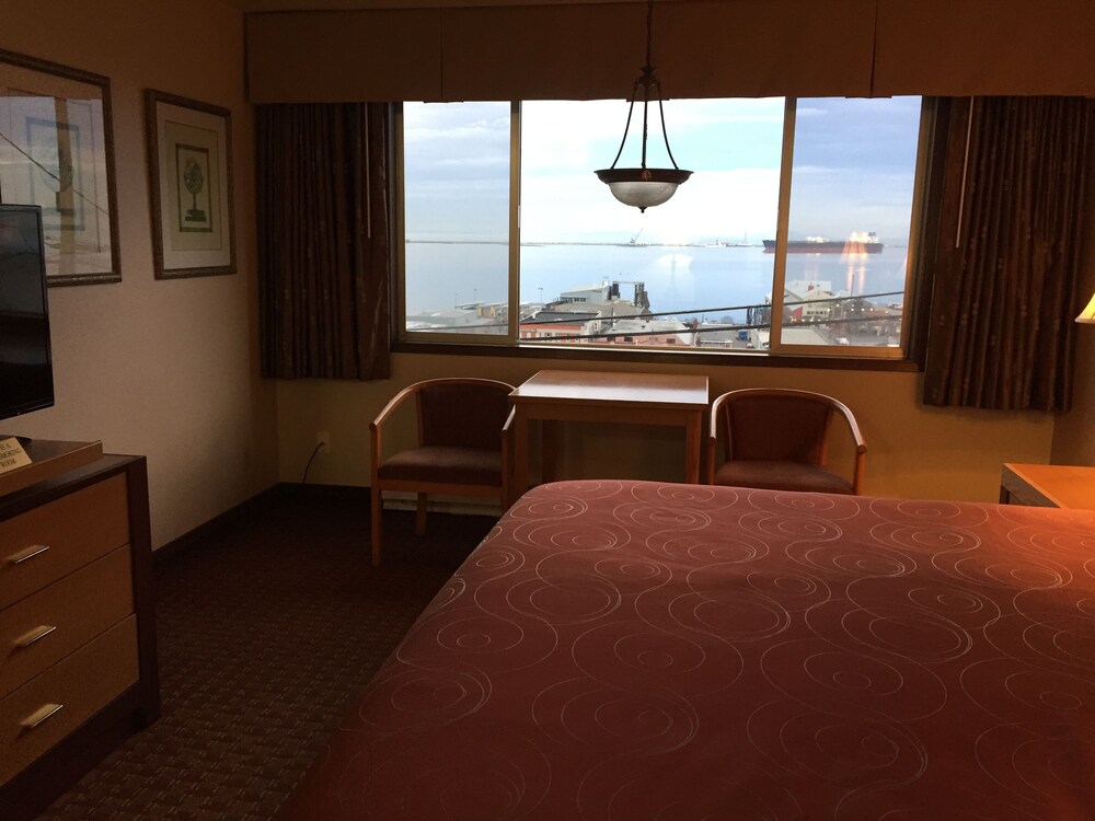 Port Angeles Inn - photo 8