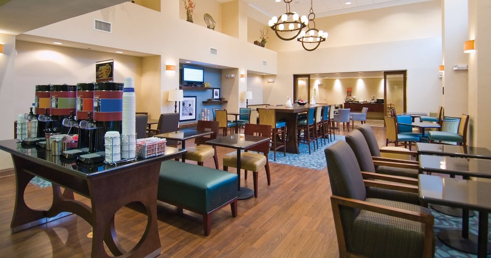 Hampton Inn & Suites Baton Rouge Port Allen - photo 6