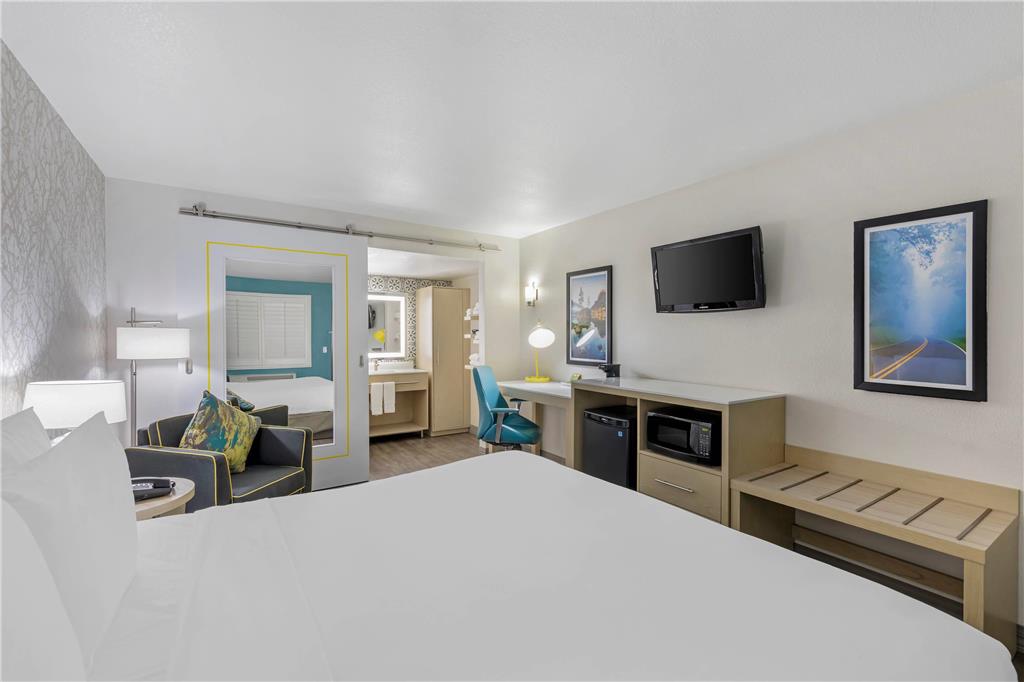 Hillstone Inn Tulare an Ascend Collection Hotel - photo 18