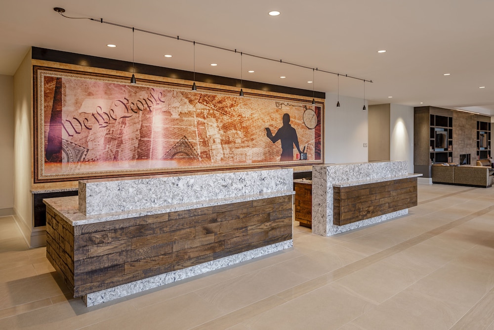 Hotel Madison & Shenandoah Conference Ctr - photo 3