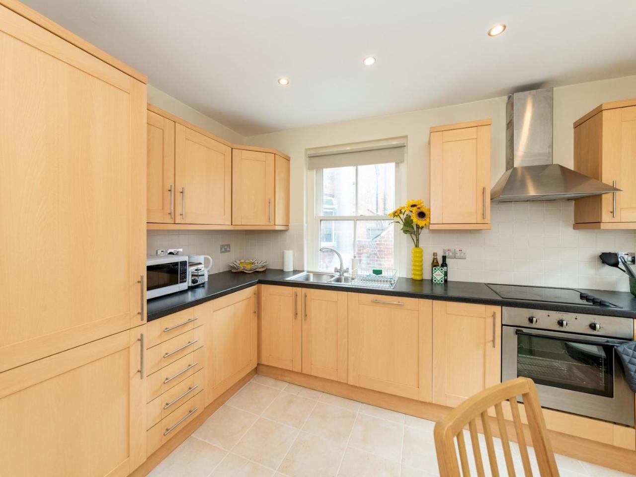 Pass the Keys Newly Renovated Stylish 2br Flat in Town Centre