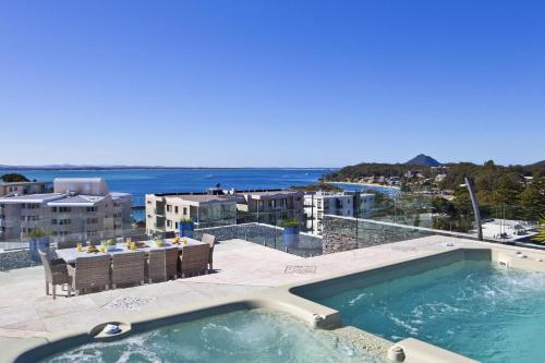 Penthouse Palace Private Heated Pool and Spa in Nelson Bay, Australia