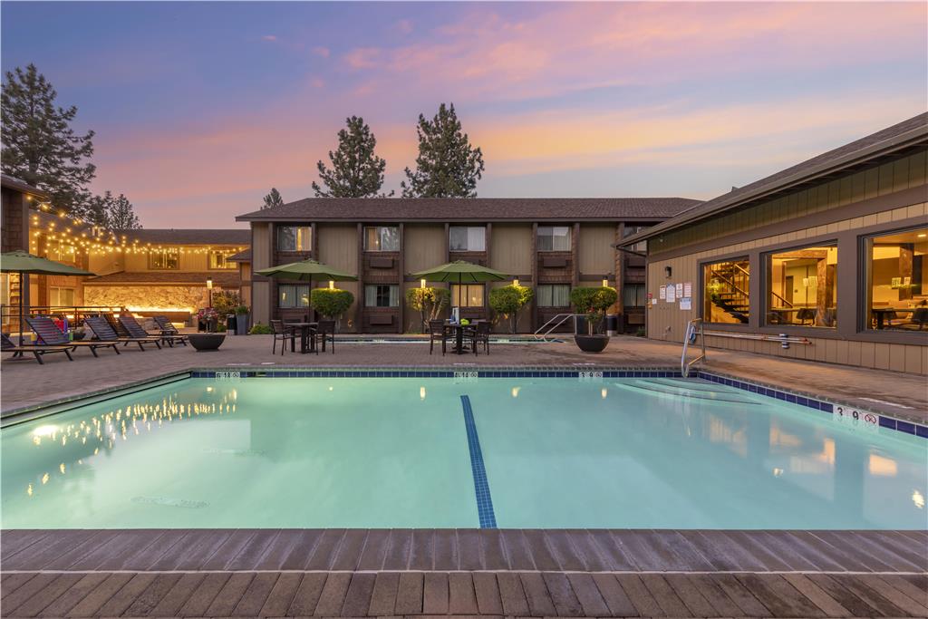 Best Western Plus Truckee Tahoe Hotel - photo 40