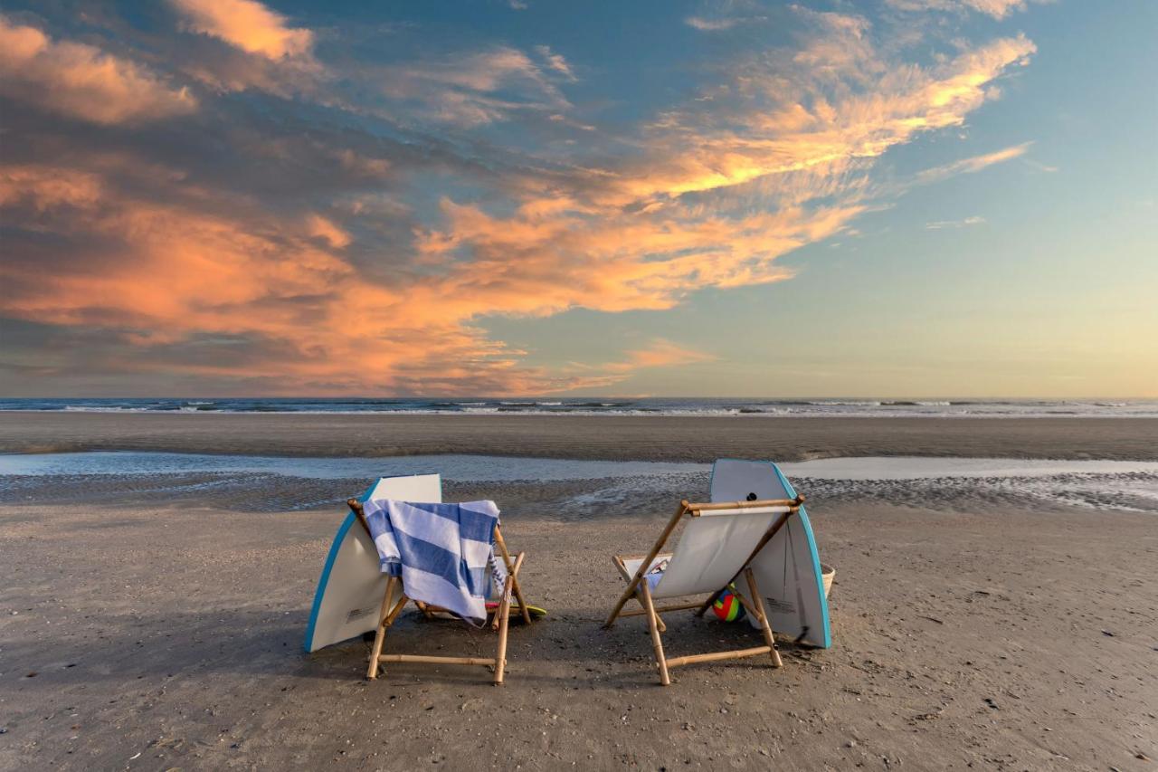 Sea Shell by Avantstay Breezy Beachside Getaway w Rooftop Deck & 6 BRs - photo 25