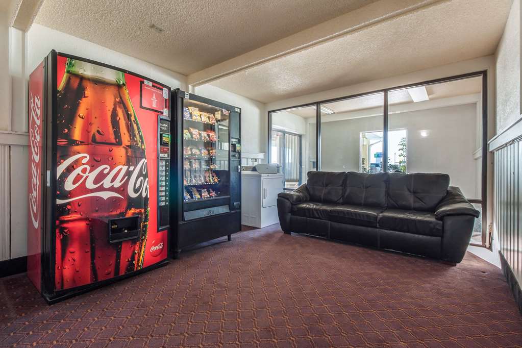 Econo Lodge Lexington - photo 24