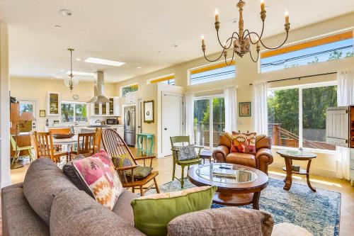 Celias Garden - carbon neutral hotel in Graton