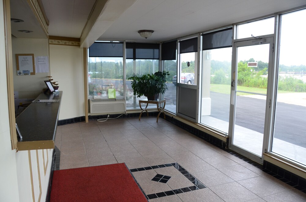 Big Spring Inn - photo 4