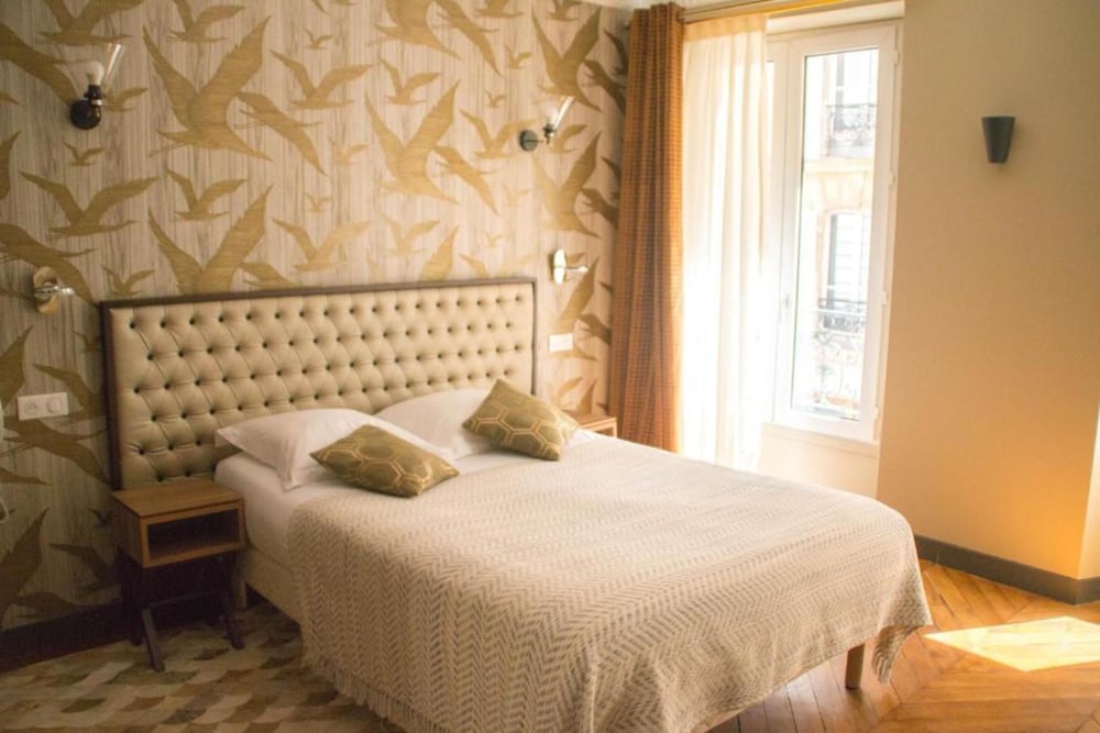 Le Baldaquin Excelsior