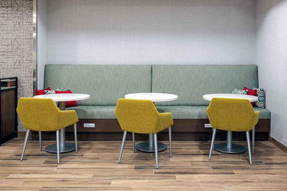 Hampton Inn & Suites Alpharetta Roswell - photo 50