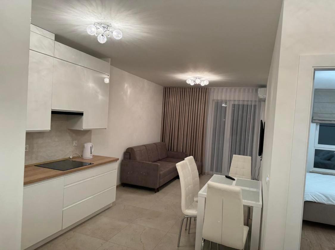 Apartament JANICKIEGO 159 parking free — 4-Star Luxury Hotel in Poznan, Poland