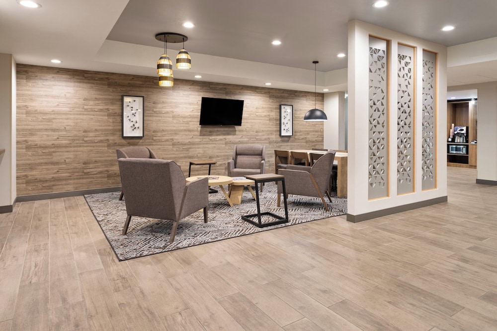 Candlewood Suites Chambersburg by IHG - photo 19