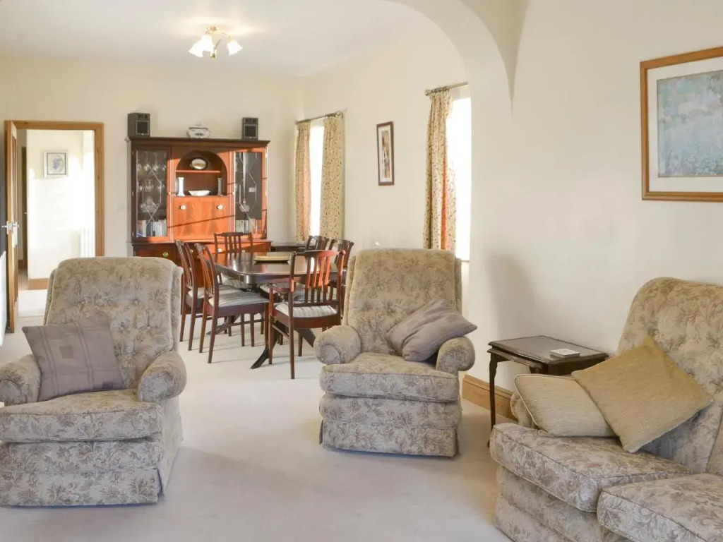 Alby Bungalow — 4-Star Luxury Hotel in Wetheral, United Kingdom