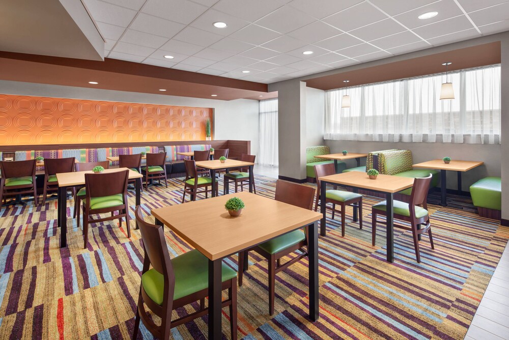 Fairfield Inn & Suites by Marriott Poplar Bluff - photo 17
