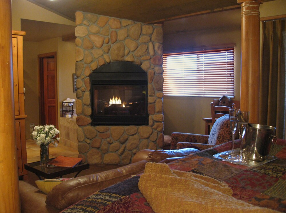 Adobe Village Inn - photo 19