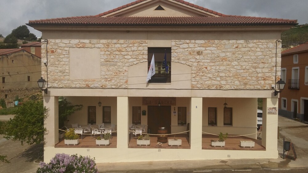 La Sabina pet-friendly hotel Castillejo De Robledo