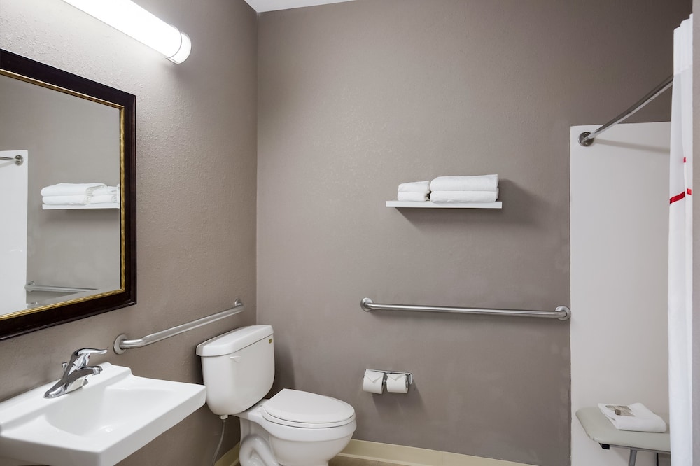 Red Roof Inn & Suites Bloomsburg Mifflinville - photo 24