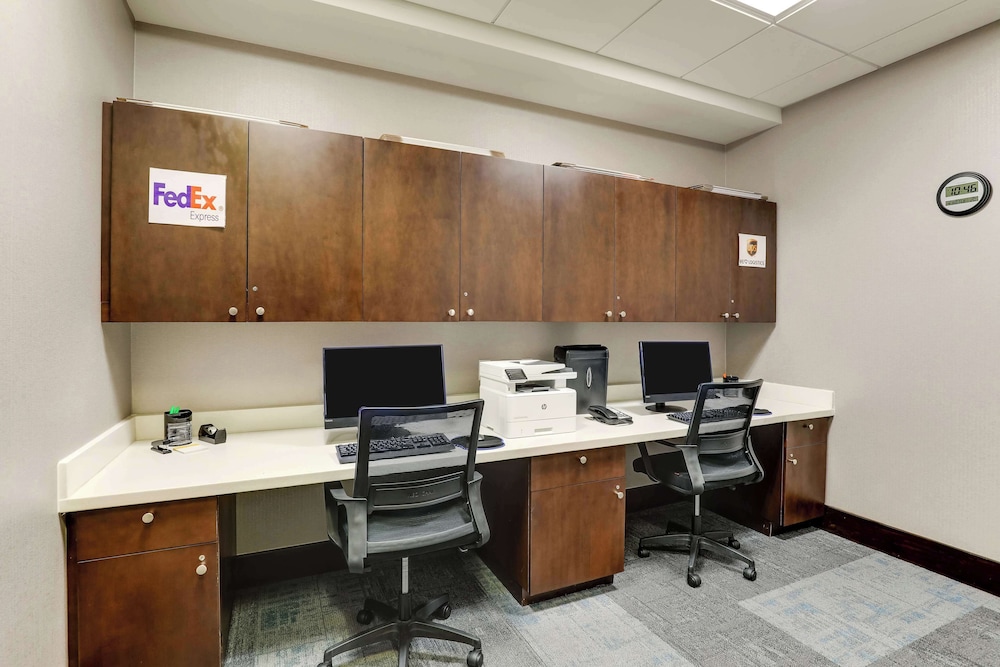 Hampton Inn & Suites Rome - photo 56