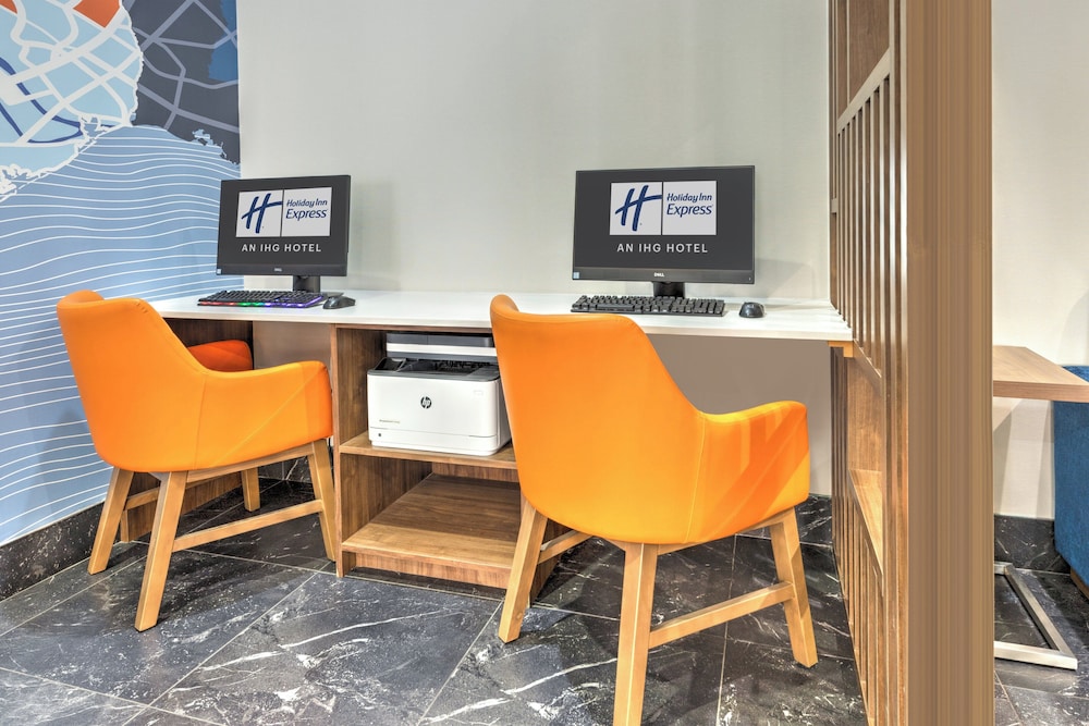 Holiday Inn Express Dallas Downtown - photo 56