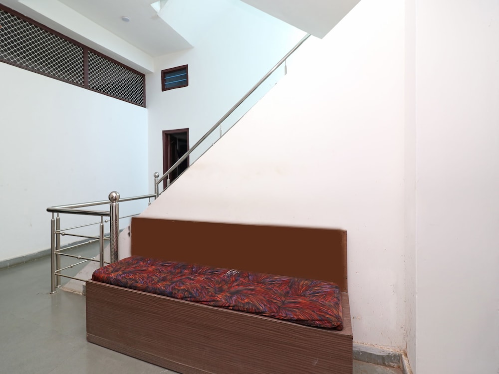 OYO 19827 Shree Ram Palace — hotel in Chittaurgarh