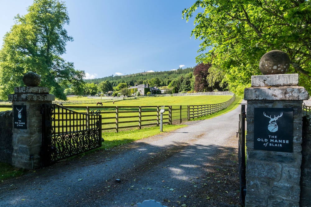 The Old Manse of Blair — 5-Star Luxury Hotel in Pitlochry, United Kingdom