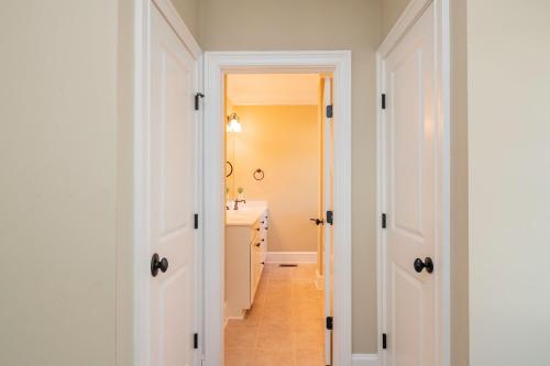 Alta Mira by Oak Island Accommodations - photo 21