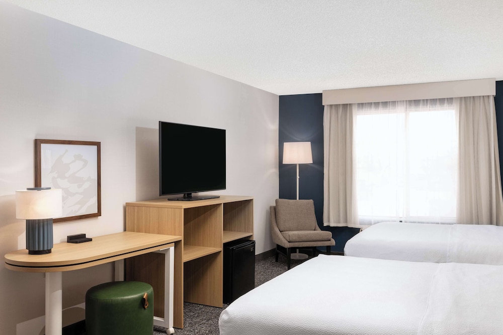 Spark by Hilton Salt Lake City Airport - photo 8
