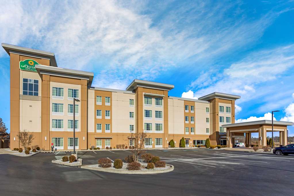 La Quinta Inn & Suites by Wyndham Paducah - photo 2
