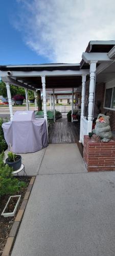 Husker Inn - photo 25