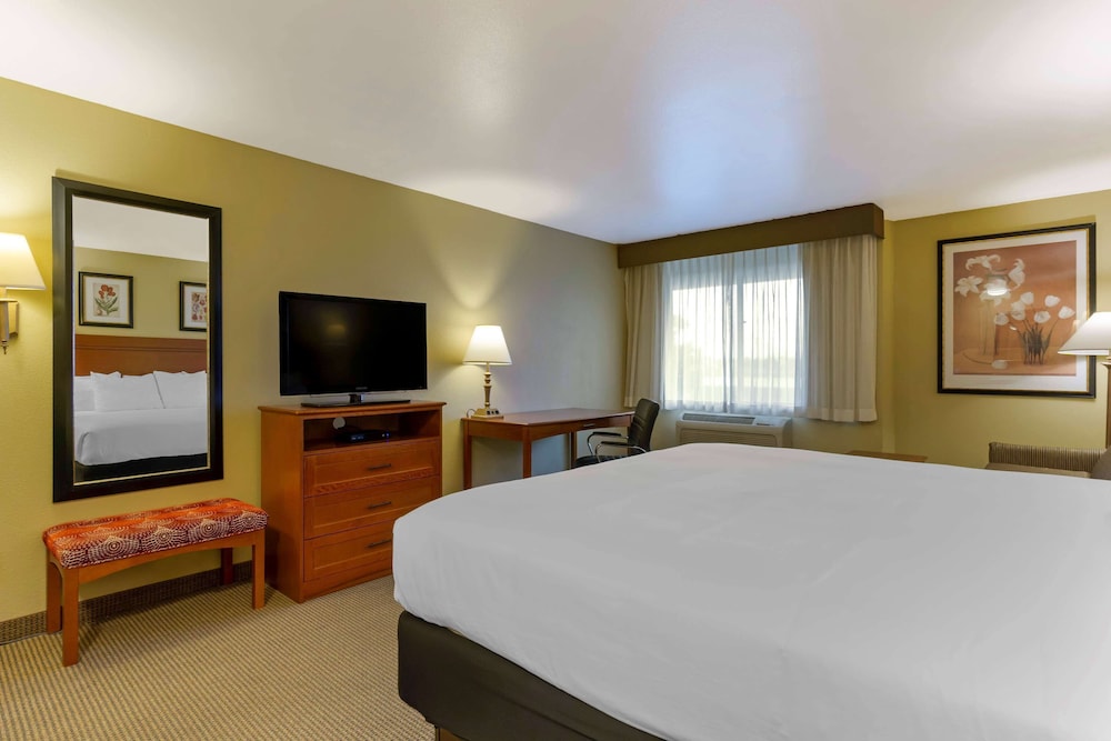 Wingate by Wyndham Mount Vernon - photo 10