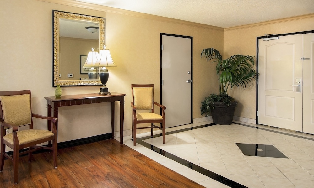 The Grand Hotel Salem - photo 41