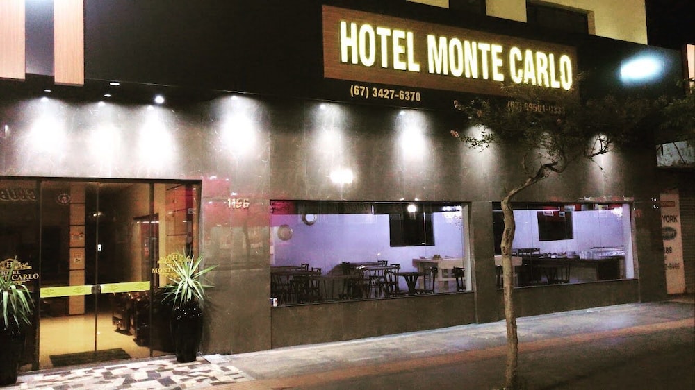 Hotel Monte Carlo in Dourados, Brasil